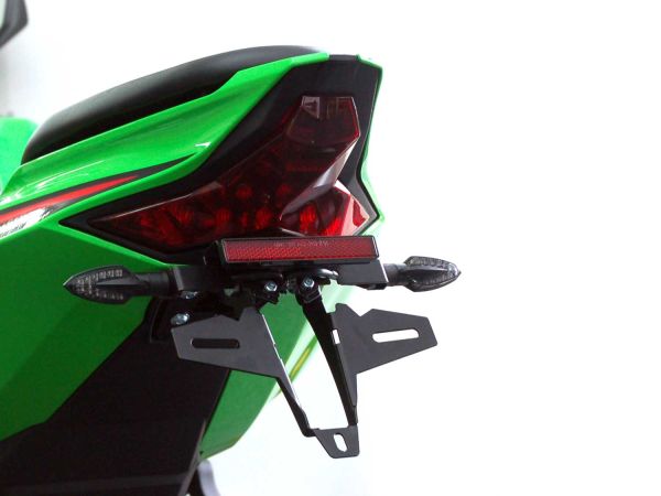 Soporte de matrícula IQ5 para Kawasaki Ninja ZX-4RR (2024-2025)