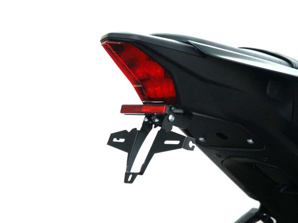 Soporte de matrícula IQ4 para Yamaha R3 (2025-2026)