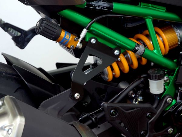 Auspuffhalter für Kawasaki Z900 (2025-2026)